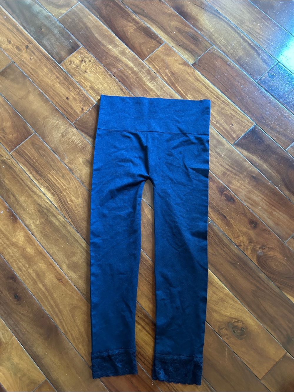 Suzy Shier Navy Leggings with Lace Trim